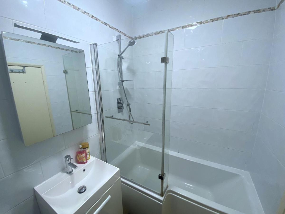 Walk To London Bridge En Suite Apartment With Kitchen Esterno foto